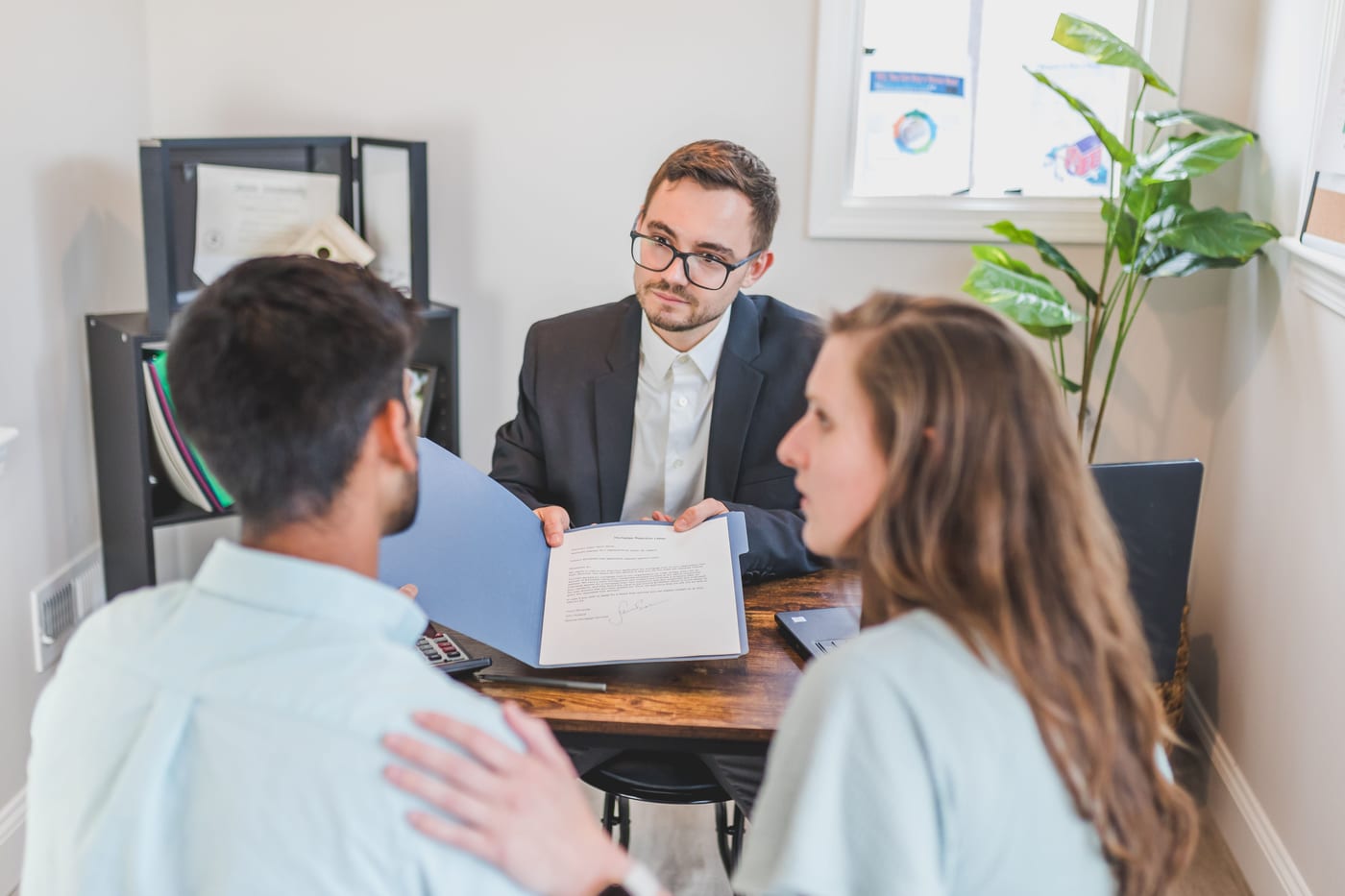 Accompagnateur Rénov' lors d'une visite de logement